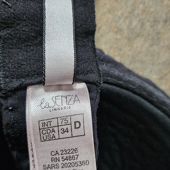 La SENZA Push up convertible strap bra 34D - Picture 3 of 3